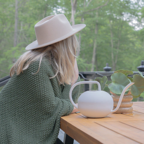 Jazmin Watering Can