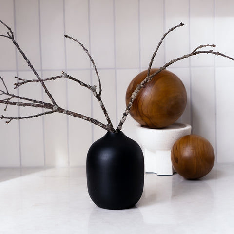 Magnolia Black Vase